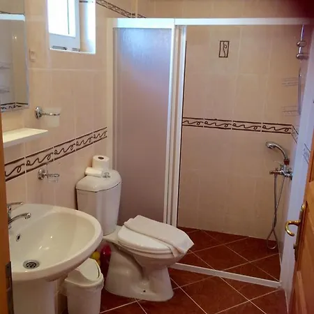 Pembe C Villa